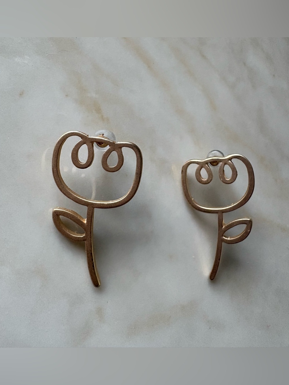 Flower earrings - Picture 2 of 3
